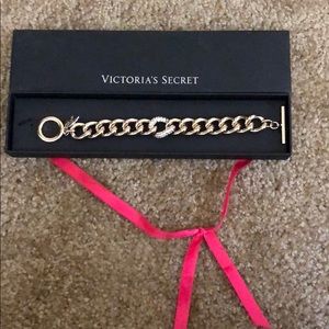 Victoria’s Secret Gold Link Bracelet